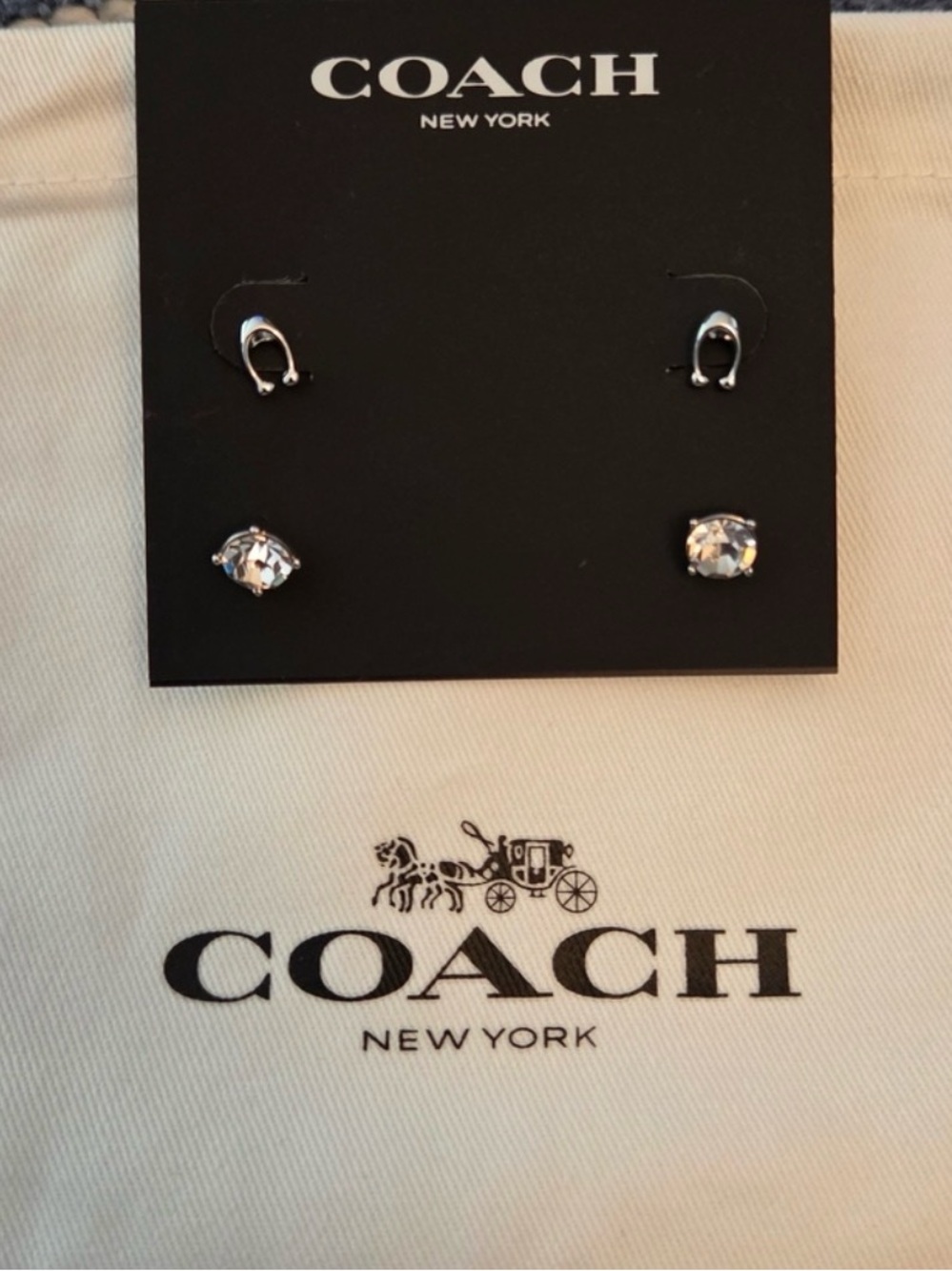 Accessories subcategory selection - Picture 1 of 4